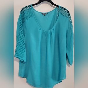 Women's green XL blouse with see through cut-outs on arms